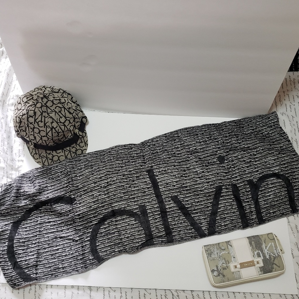 Calvin Klein Scarf
